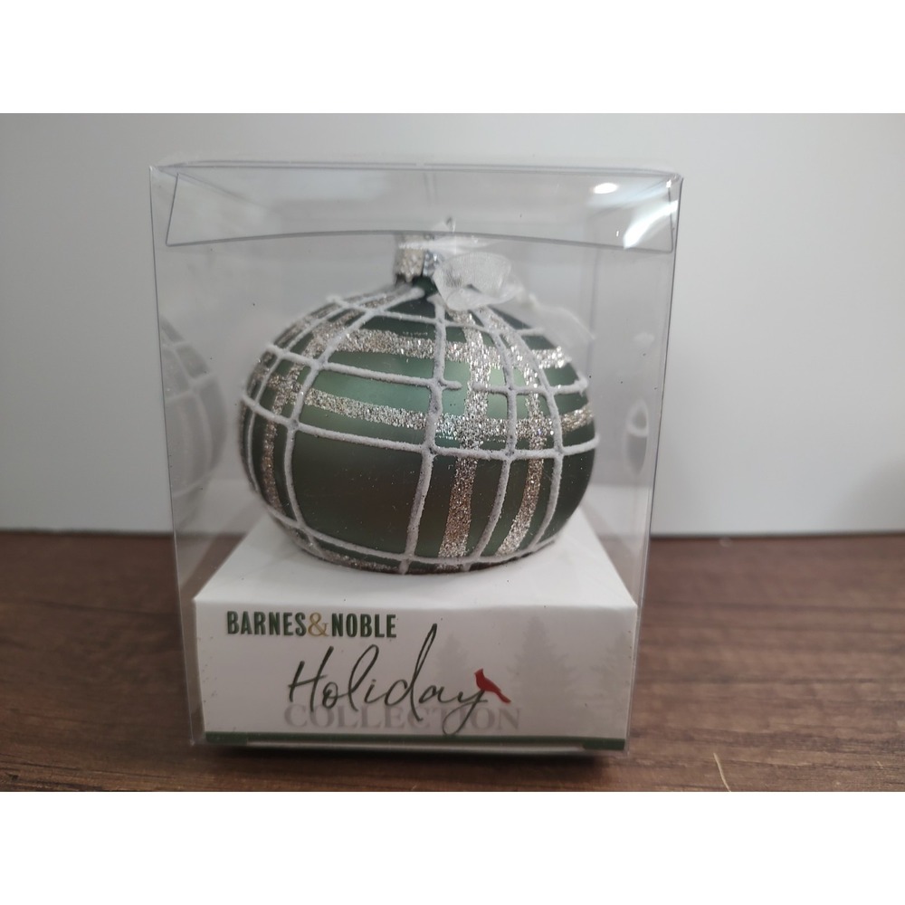 BARNES & NOBLE GREEN PLAID GLITTER ONION GLASS CHRISTMAS TREE ORNAMENT A7